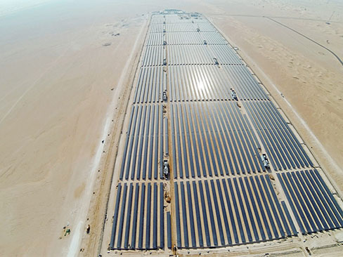 يهدف موقع دبي للطاقة الشمسية إلى الوصول إلى 5 جيجاوات بحلول عام 2030
