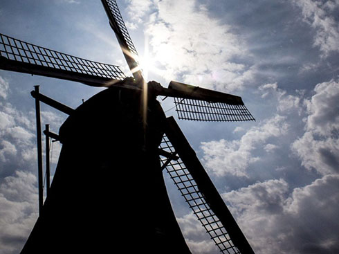 هولندا ستضيف 3.3 جيجاواط من الطاقة الشمسية هذا العام
