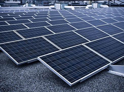 تباطؤ نمو نشر الطاقة الشمسية على نطاق المرافق في الولايات المتحدة في الربع الثالث
